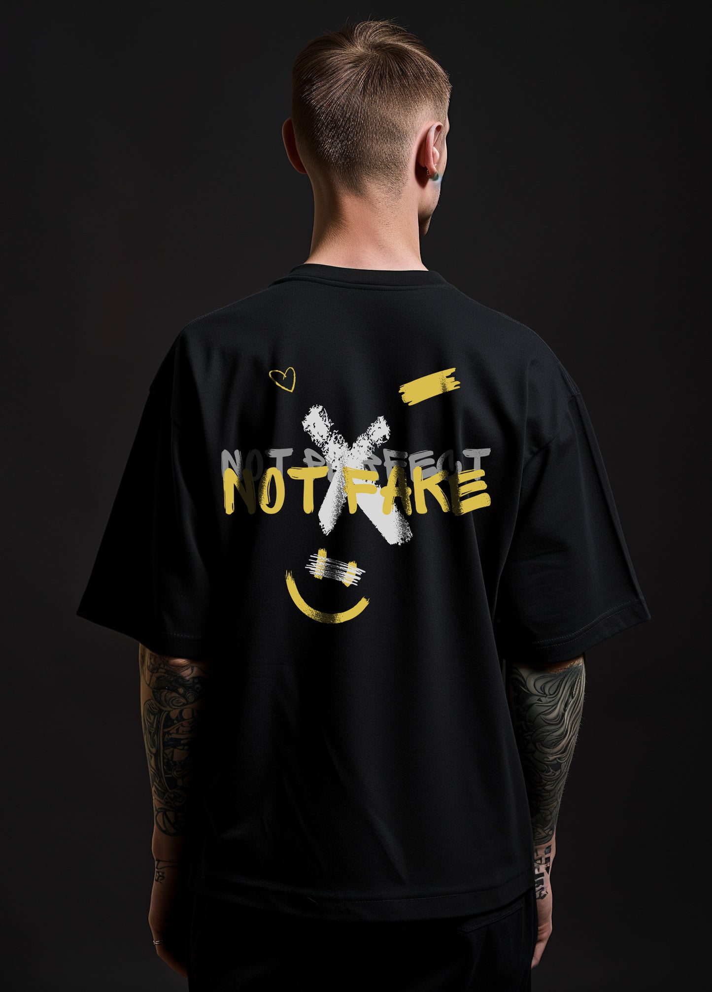 Oversized Graphic Tee Schwarz - NOT FAKE